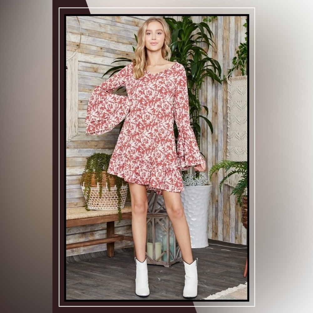 Maison Garrison Floral Bell-sleeve Flowy Dress Size Medium